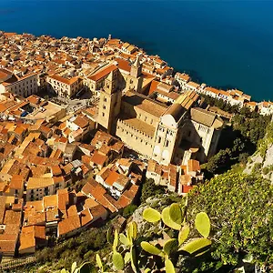 Apartment Vacation Service - City Center, Cefalu